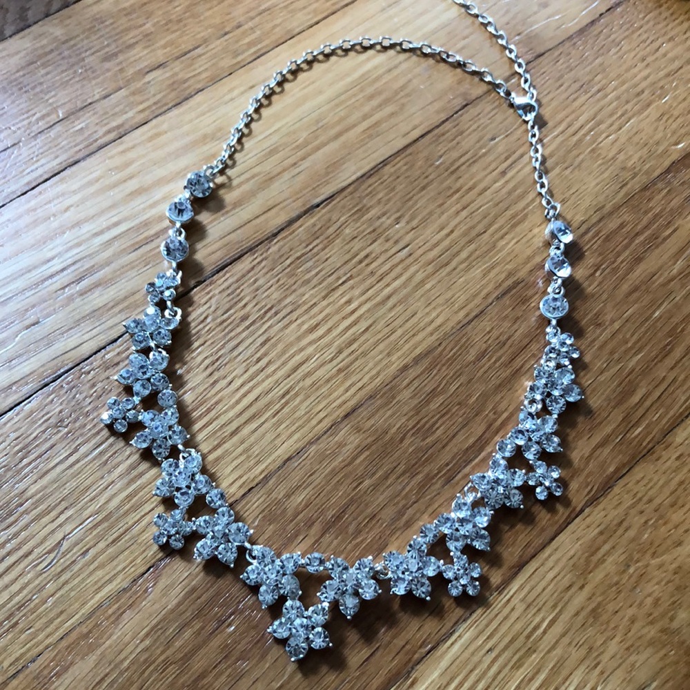 NWOT Crystal ringstone fancy necklace